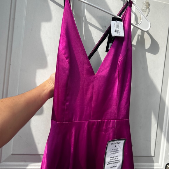 HOT PINK LONG PROM DRESS - Picture 3 of 4